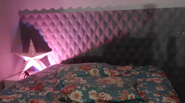 Sarahmonesexy online show from January 29, 10:32 pm