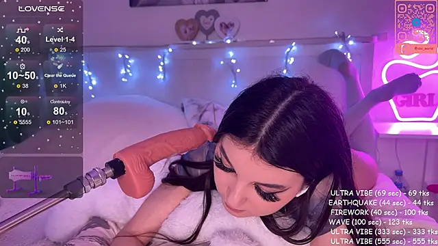 Veronica leal online show from December 9, 3:33 pm