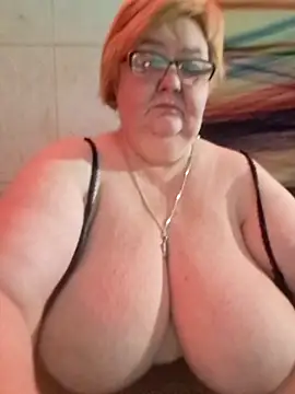 Snapshot of Awn290668 chatting on January 23, 12:04 am Awn290668 online show from January 23, 12:04 am