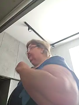 Snapshot of Awn290668 chatting on March 16, 11:05 am Awn290668 online show from March 16, 11:05 am