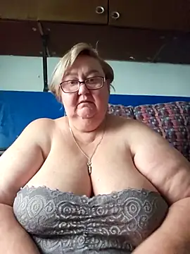 Snapshot of Awn290668 chatting on September 16, 5:52 am Awn290668 online show from September 16, 5:52 am