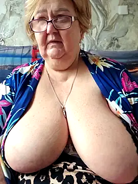 Snapshot of Awn290668 chatting on November 16, 11:16 am Awn290668 online show from November 16, 11:16 am