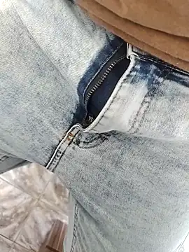 Snapshot of OLAJONES chatting on September 10, 4:51 pm OLAJONES online show from September 10, 4:51 pm