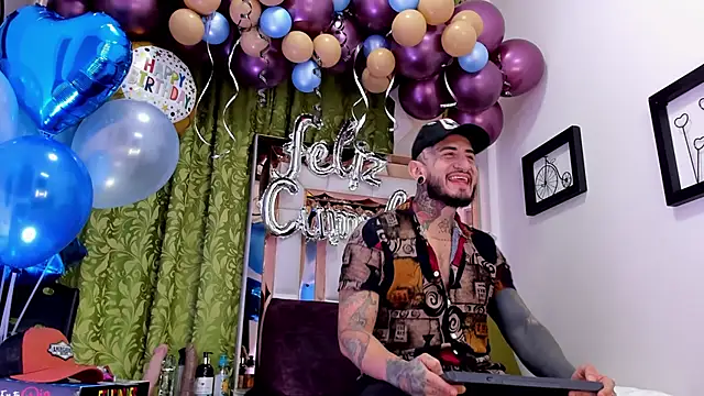 dilan scootk  online show from February 1, 11:21 am