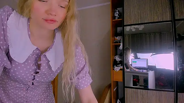 BoysLoveBlondee online show from March 20, 12:08 am