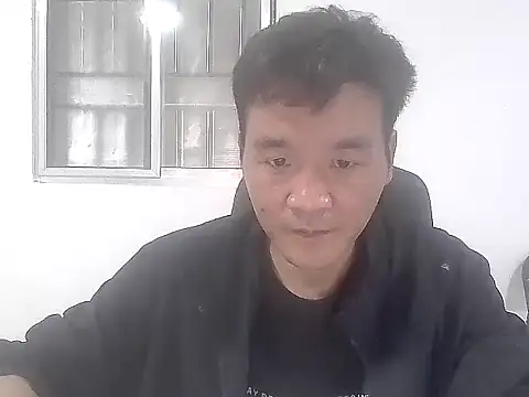 kisstoyousoon2024 online show from November 16, 9:48 am