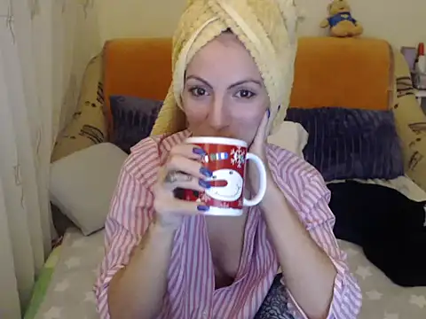 Emmatoo online show from November 29, 1:58 pm