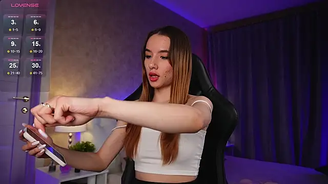 Amely Young online show from December 15, 8:19 am