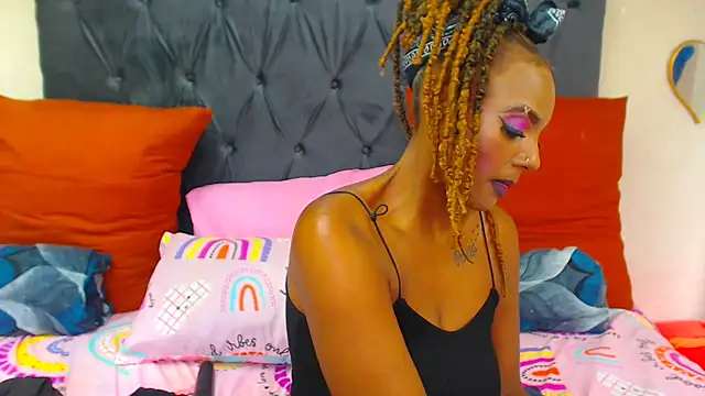 SAVAGExBOO online show from February 19, 11:49 am