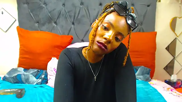 SAVAGExBOO online show from March 6, 1:16 am