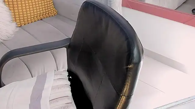 Pamela Rosal online show from March 15, 4:10 pm