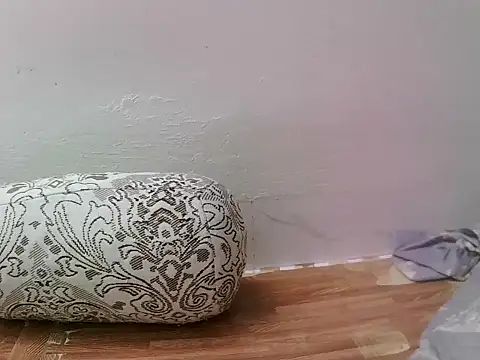 Snapshot of -SingleMom- chatting on September 30, 4:23 pm -SingleMom- online show from September 30, 4:23 pm