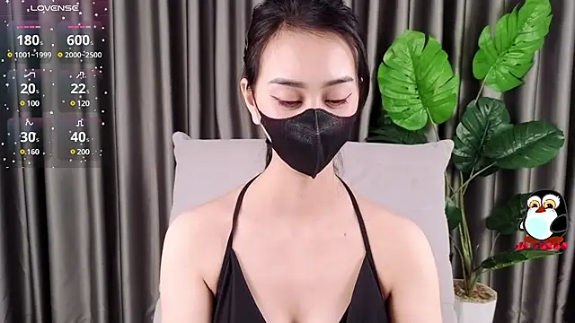 -----Sue----- online show from February 24, 4:05 am