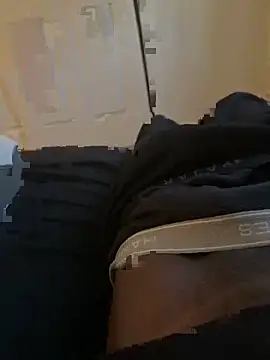 Snapshot of Big-dick_1 chatting on December 21, 1:10 pm Big-dick 1 online show from December 21, 1:10 pm