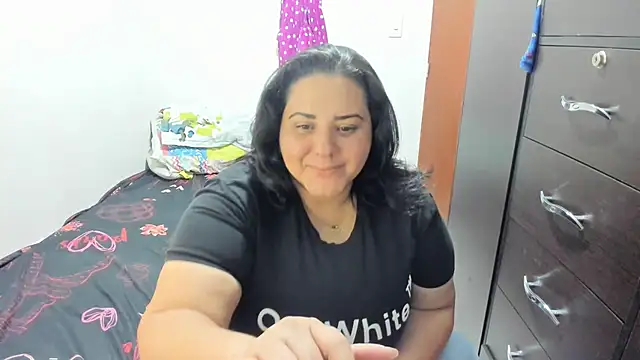 tetasgrandes karol online show from January 30, 2:06 am