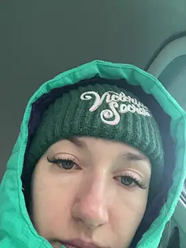 KateRedgar online show from February 1, 1:30 pm