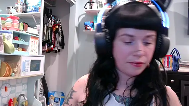 Marcelinegoddess online show from February 5, 4:16 am