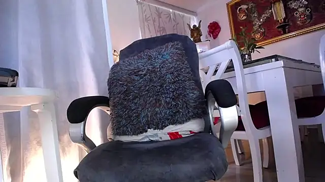 Snapshot of camilasexy111 chatting on February 11, 1:20 pm camilasexy111 online show from February 11, 1:20 pm