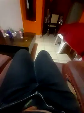 miicheele32 online show from January 29, 7:46 am