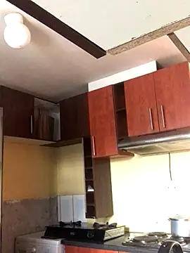 SmallGoodNutts online show from November 9, 6:01 am