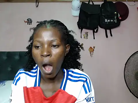 TrishaKalid online show from February 4, 8:17 pm