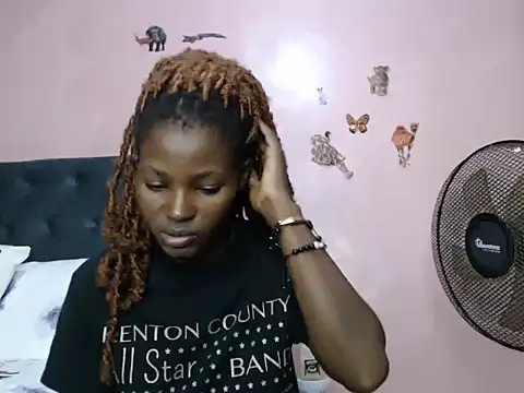 TrishaKalid online show from March 10, 7:29 pm