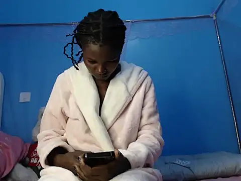 TrishaKalid online show from October 12, 7:13 pm