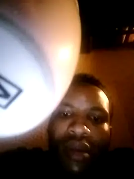 Snapshot of Dickey_sa chatting on December 13, 10:48 pm Dickey sa online show from December 13, 10:48 pm