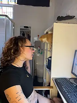 Hawitxui online show from November 11, 10:37 am