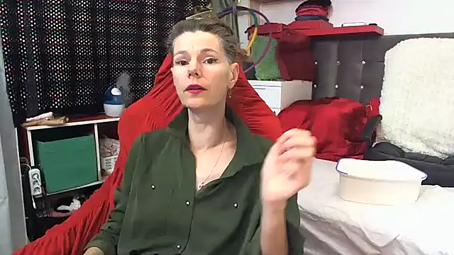 kellyterapy online show from February 10, 6:03 pm