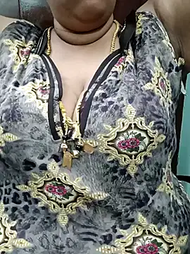 ashikaa r online show from March 18, 9:10 pm