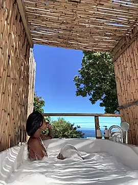 Snapshot of Dime-__ chatting on January 27, 10:27 am Dime- online show from January 27, 10:27 am