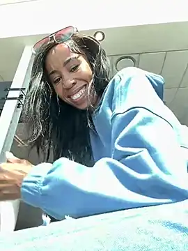 Snapshot of Dime-__ chatting on January 28, 9:08 am Dime- online show from January 28, 9:08 am