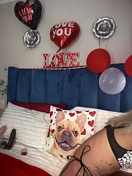 Snapshot of Dime-__ chatting on February 15, 6:44 am Dime- online show from February 15, 6:44 am