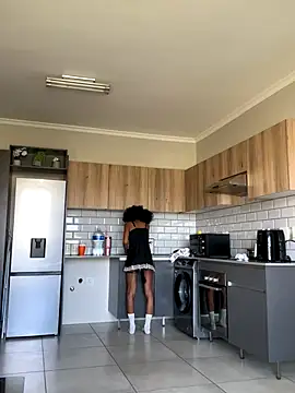 Snapshot of Dime-__ chatting on October 15, 9:31 am Dime- online show from October 15, 9:31 am