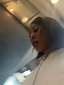 Snapshot of Dime-__ chatting on October 29, 3:58 pm Dime- online show from October 29, 3:58 pm