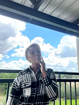 Snapshot of Dime-__ chatting on November 19, 11:43 am Dime- online show from November 19, 11:43 am