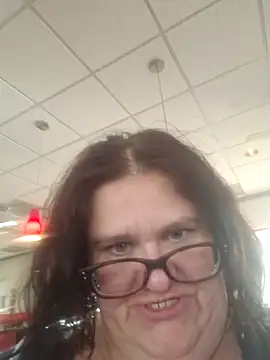 mcv131985 online show from December 12, 9:15 pm