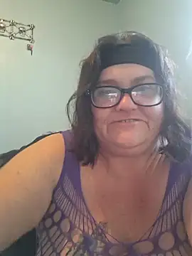 mcv131985 online show from February 5, 11:50 pm