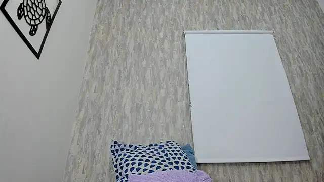 Snapshot of Brandhy_v chatting on February 8, 11:55 am Brandhy v online show from February 8, 11:55 am