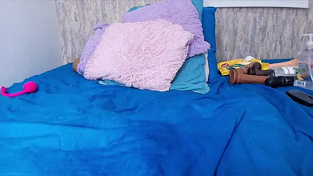 Snapshot of Brandhy_v chatting on March 20, 3:14 pm Brandhy v online show from March 20, 3:14 pm