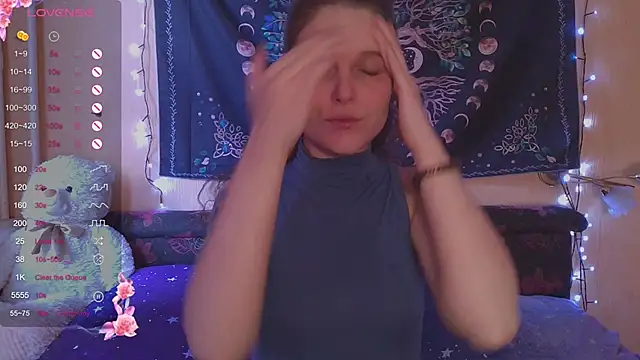 Snapshot of Jenna_Sativa chatting on March 16, 1:27 pm Jenna Sativa online show from March 16, 1:27 pm