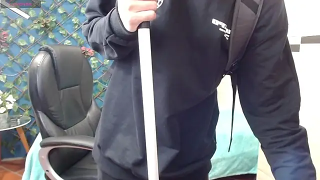 Snapshot of Waturox chatting on March 18, 1:43 am Waturox online show from March 18, 1:43 am