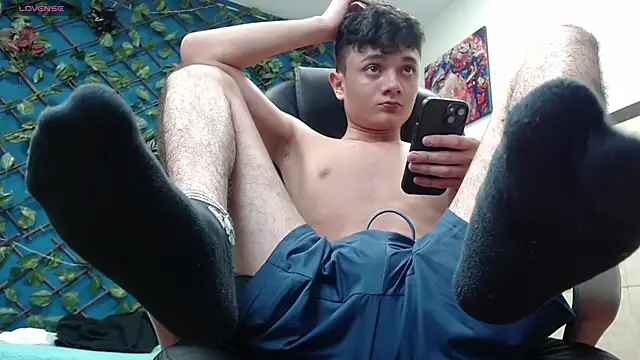 Snapshot of Waturox chatting on March 21, 1:24 am Waturox online show from March 21, 1:24 am