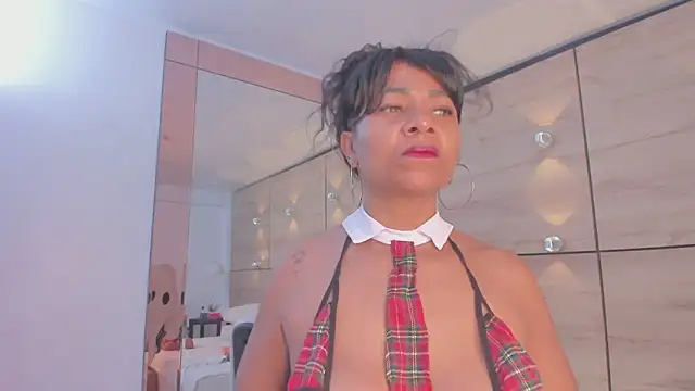 martina touss online show from October 20, 11:43 am