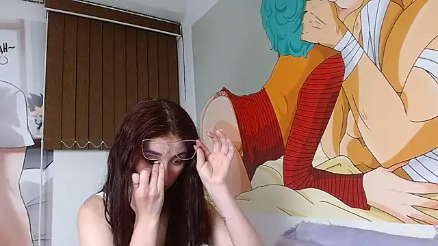 mildre303av online show from February 6, 4:42 am