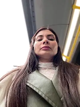 Snapshot of Accole chatting on March 21, 7:22 am Accole online show from March 21, 7:22 am