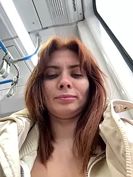 Snapshot of Accole chatting on November 21, 7:40 am Accole online show from November 21, 7:40 am