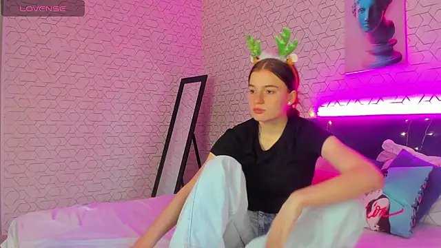 Stacey Brown online show from December 17, 4:56 am