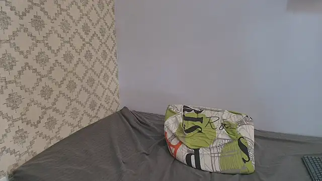 Snapshot of Chantal_taylor_ chatting on February 18, 6:15 pm Chantal taylor online show from February 18, 6:15 pm